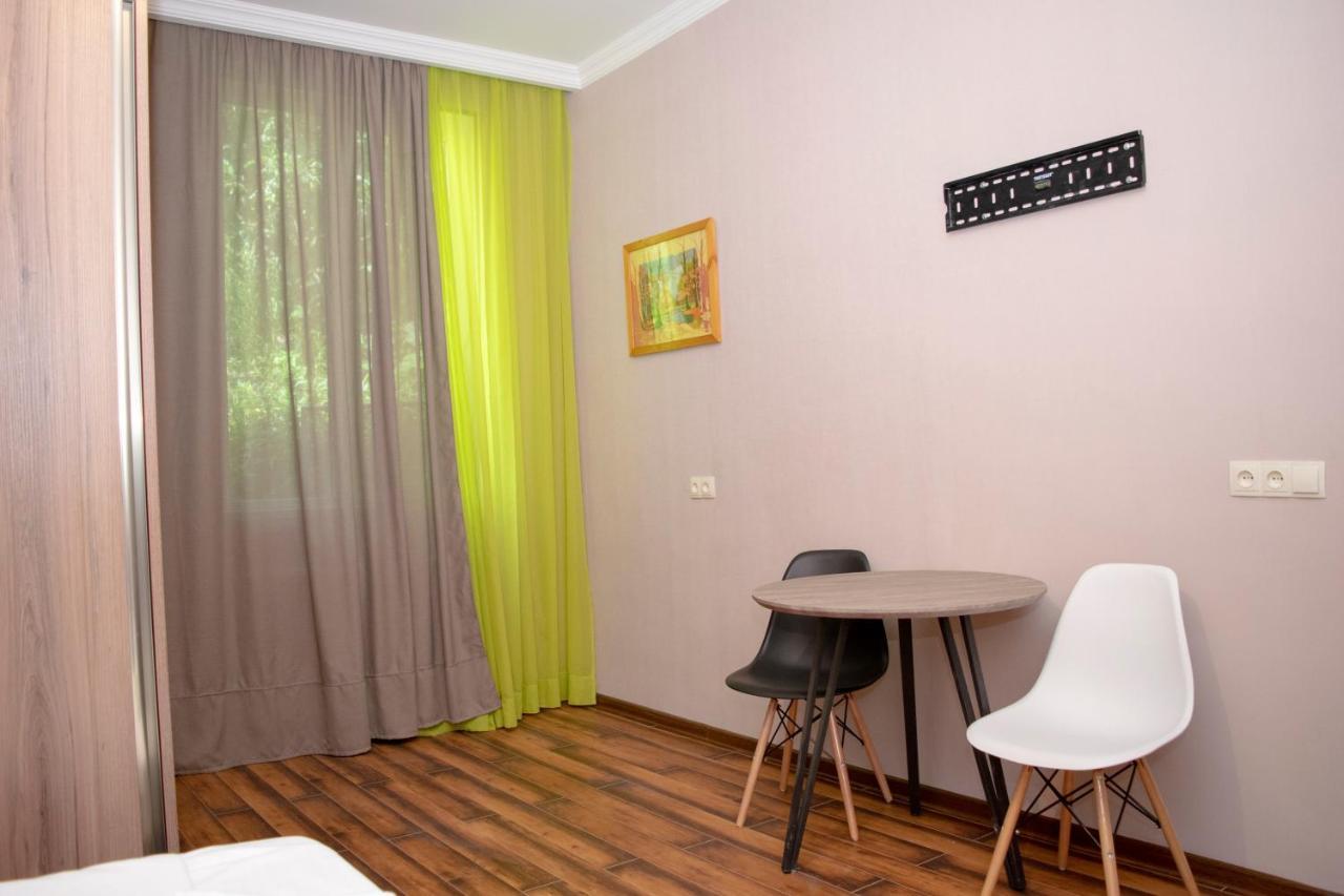 4 Rooms Szenaki Kültér fotó