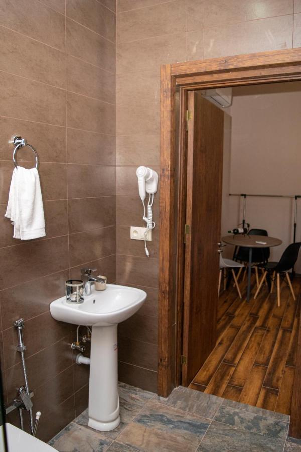 4 Rooms Szenaki Kültér fotó