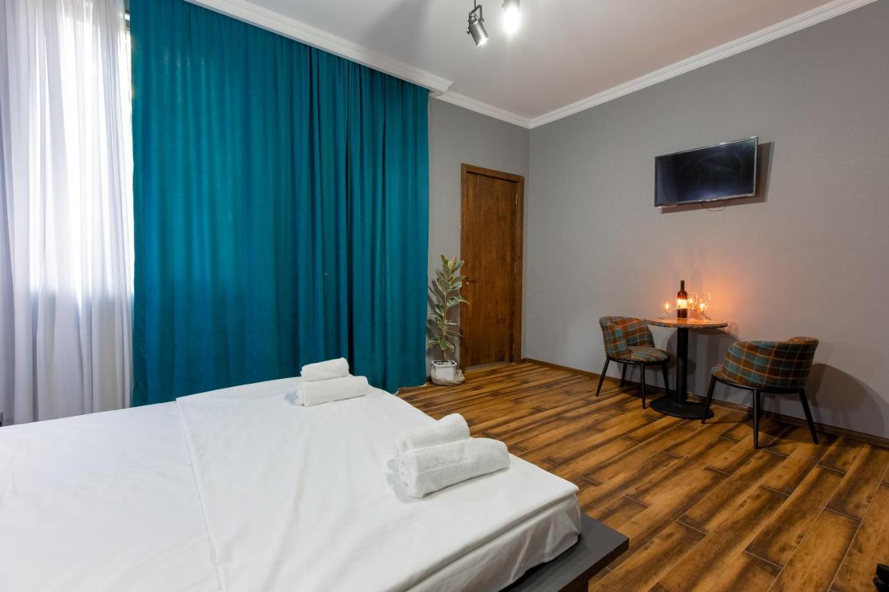4 Rooms Szenaki Kültér fotó