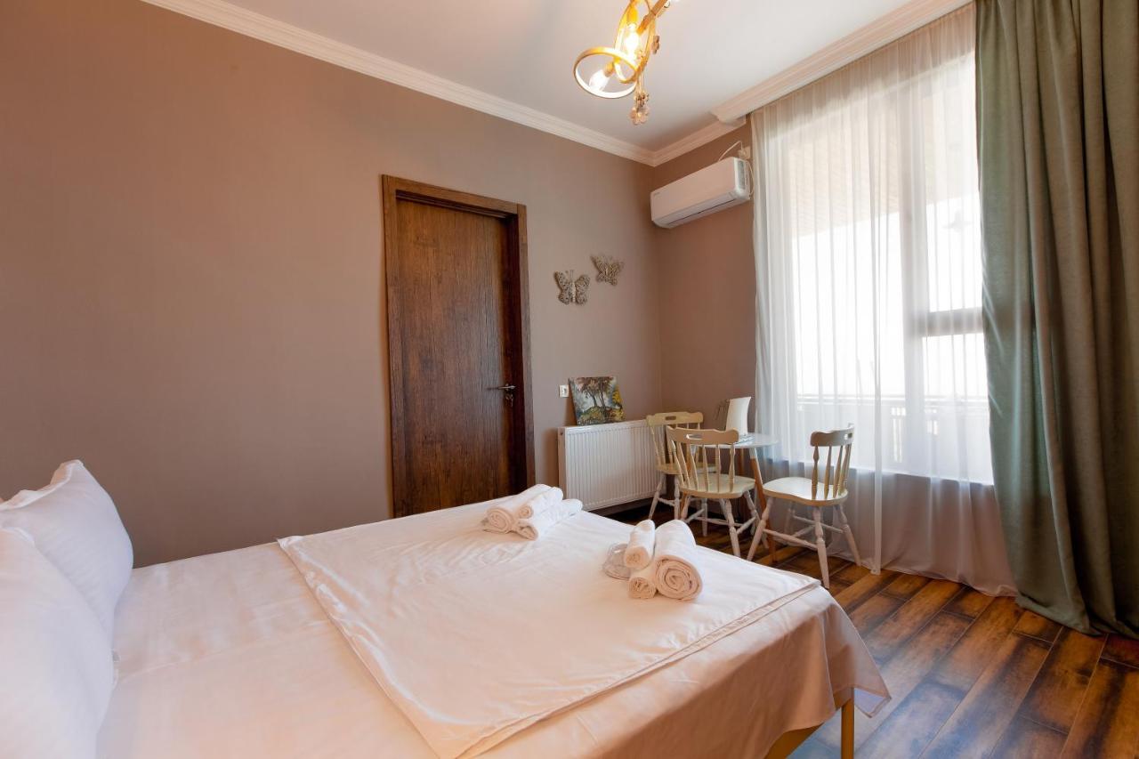 4 Rooms Szenaki Kültér fotó